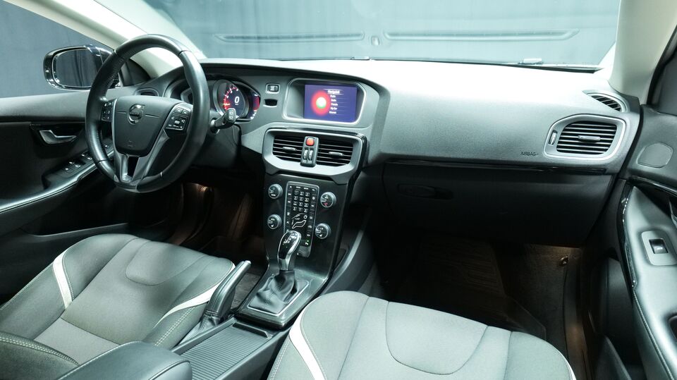 Volvo V40 vaihtoauto