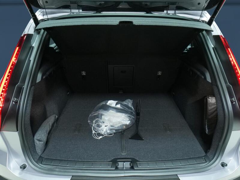 Volvo EX40 vaihtoauto