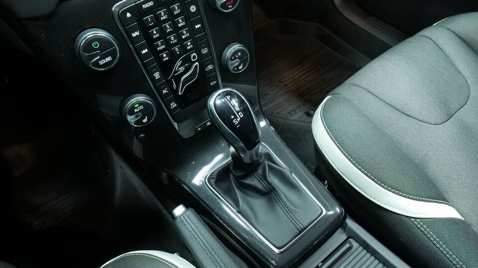 Volvo V40 Cross Country vaihtoauto