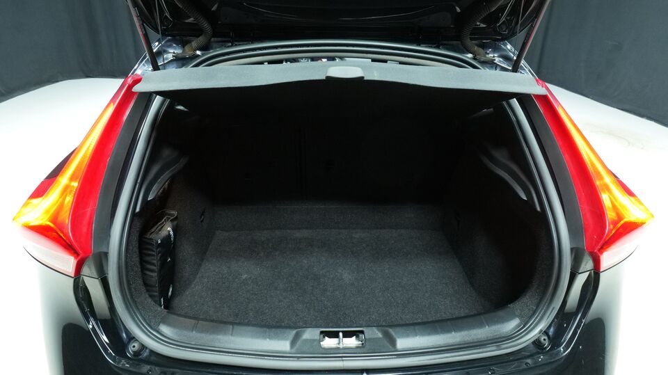 Volvo V40 Cross Country vaihtoauto