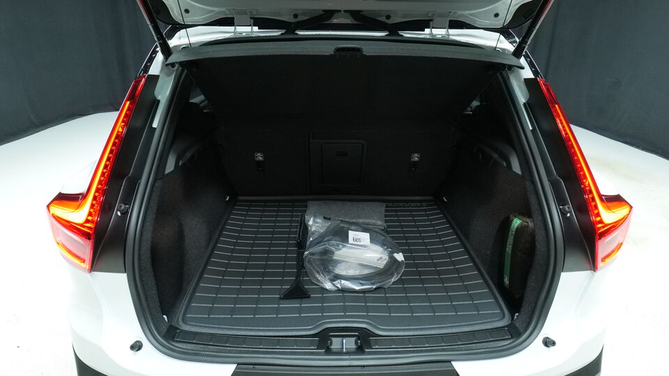 Volvo EX40 vaihtoauto