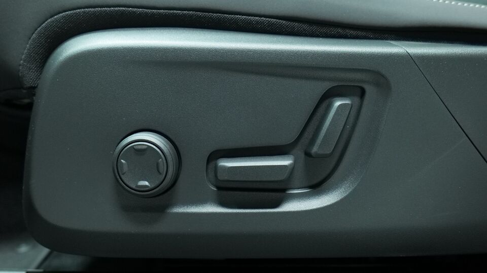 Volvo EX40 vaihtoauto