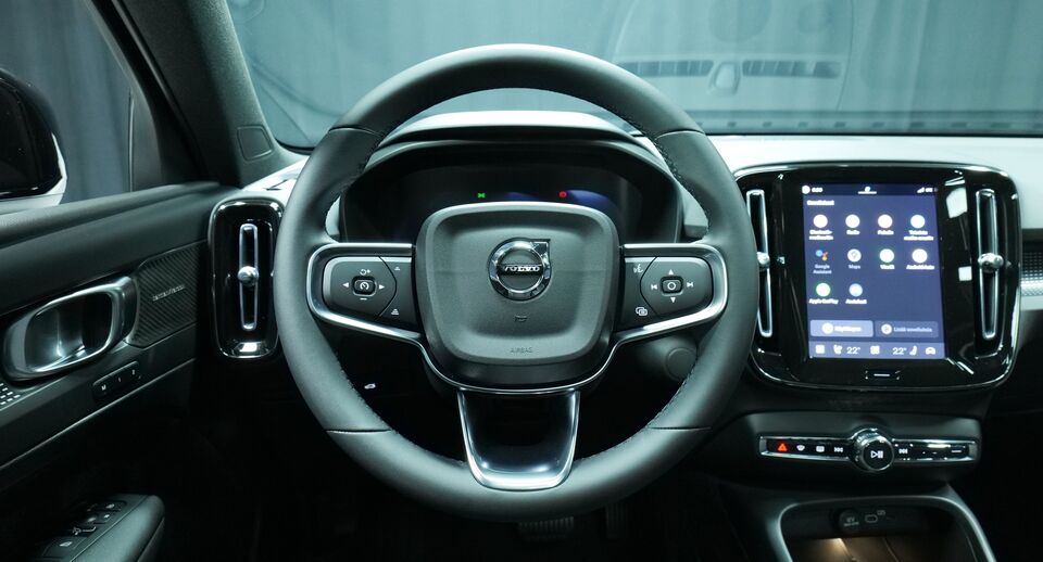 Volvo EX40 vaihtoauto