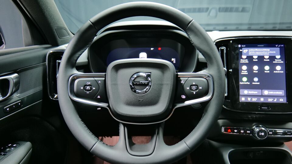 Volvo EX40 vaihtoauto