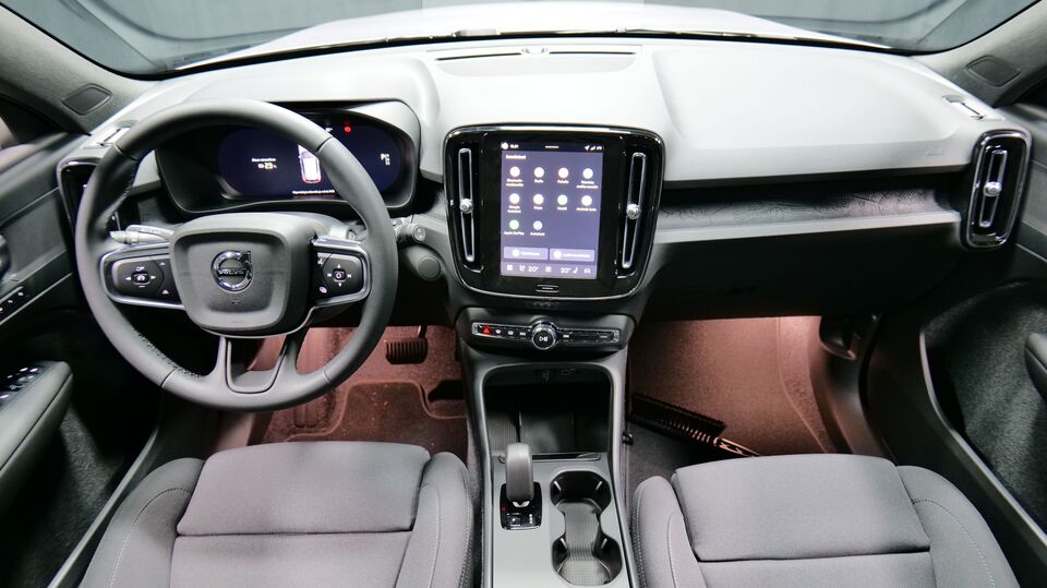 Volvo EX40 vaihtoauto