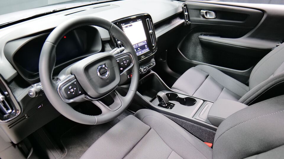 Volvo EX40 vaihtoauto