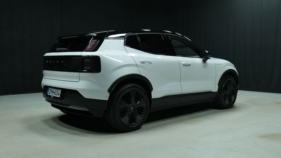 Volvo EX30 Cross Country vaihtoauto