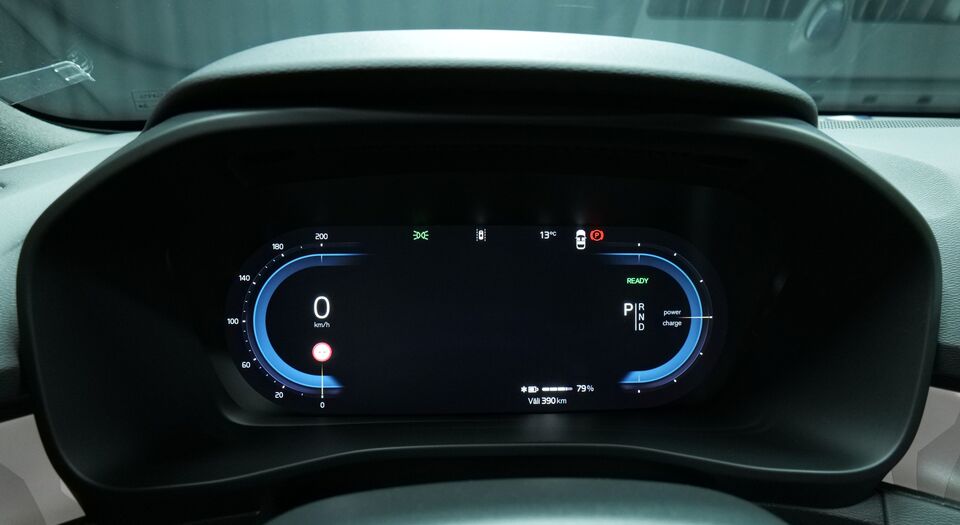 Volvo EX40 vaihtoauto