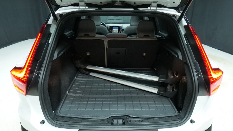 Volvo EX40 vaihtoauto