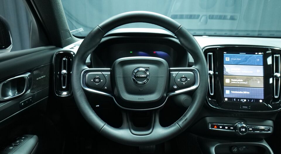 Volvo EX40 vaihtoauto