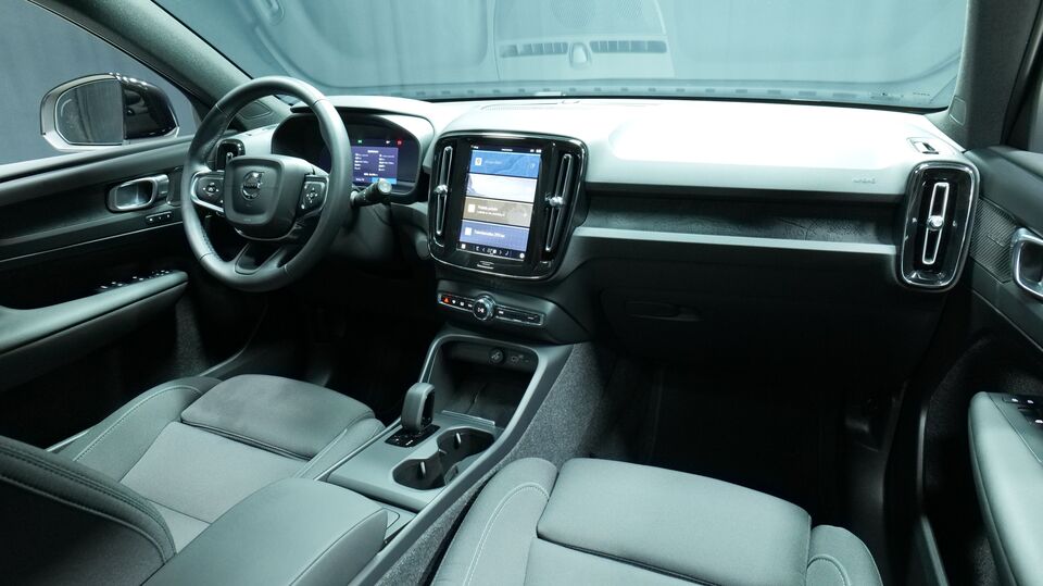 Volvo EX40 vaihtoauto