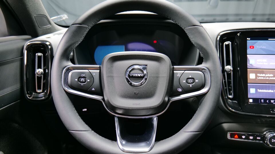 Volvo C40 vaihtoauto