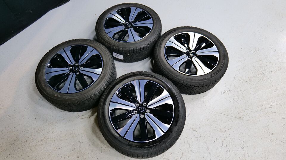 Volvo C40 vaihtoauto