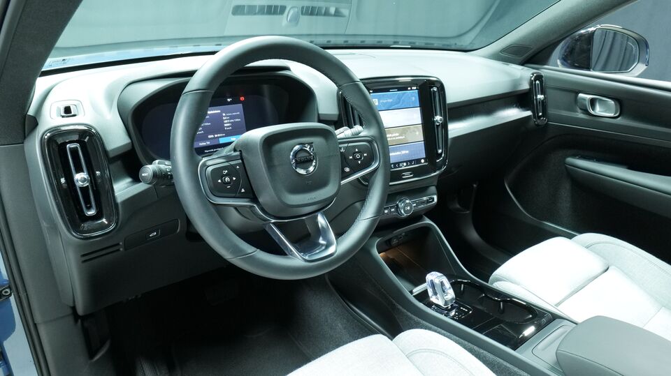 Volvo EX40 vaihtoauto