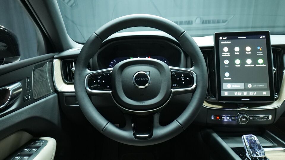 Volvo XC60 vaihtoauto