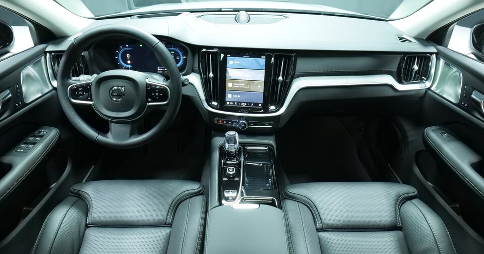 Volvo V60 vaihtoauto