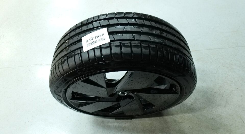 Volvo EC40 vaihtoauto