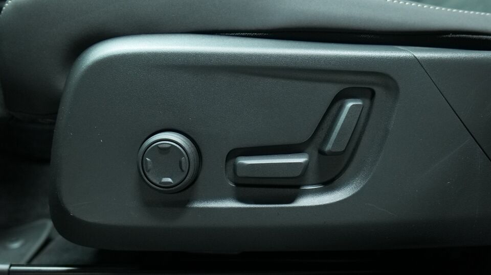 Volvo EX40 vaihtoauto