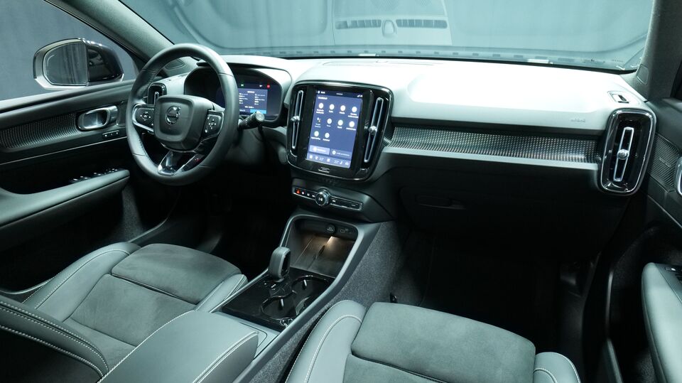 Volvo EX40 vaihtoauto