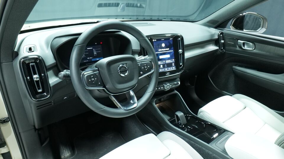 Volvo EX40 vaihtoauto