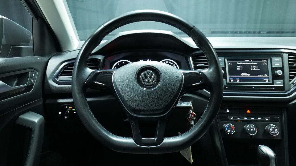 Volkswagen T-Roc vaihtoauto