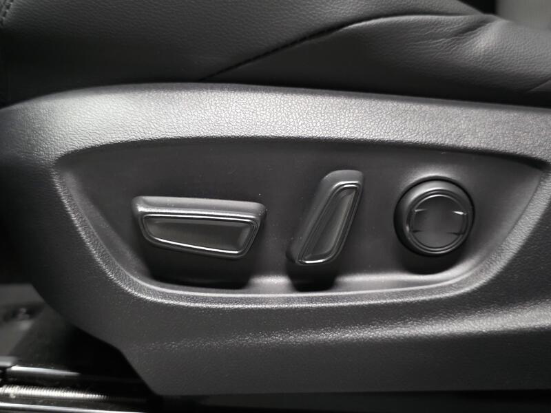 Toyota Corolla Cross vaihtoauto