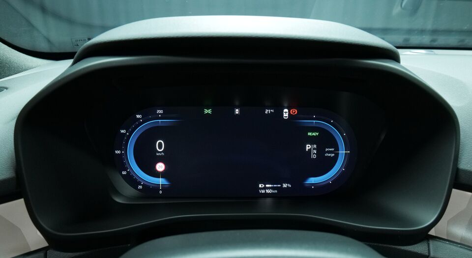 Volvo EX40 vaihtoauto