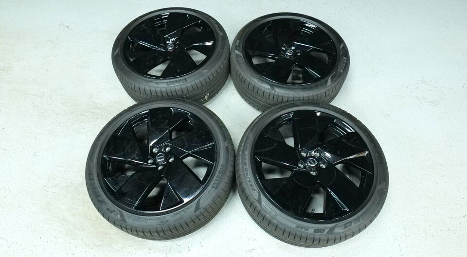 Volvo EX40 vaihtoauto