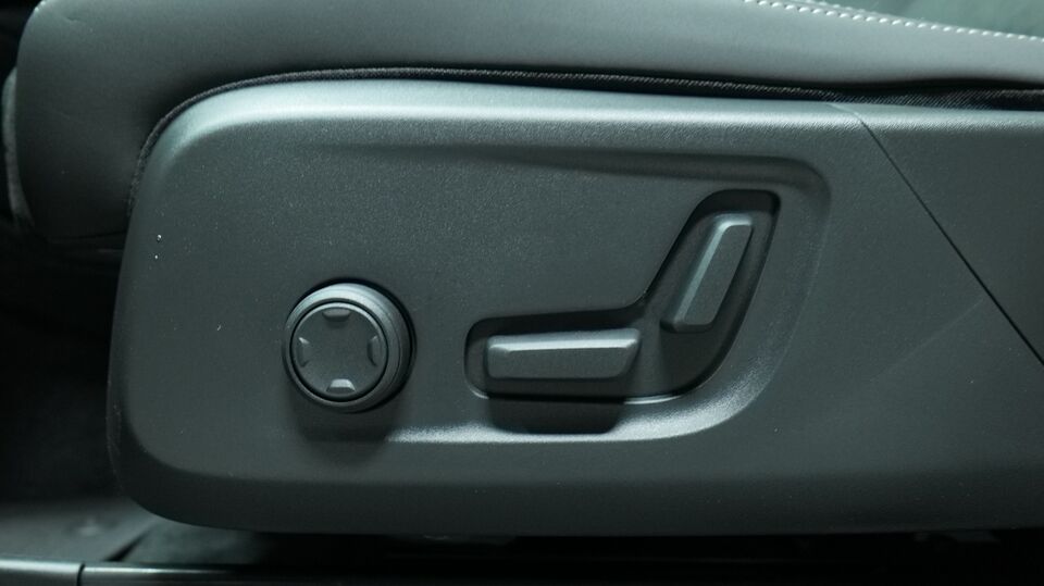 Volvo EX40 vaihtoauto