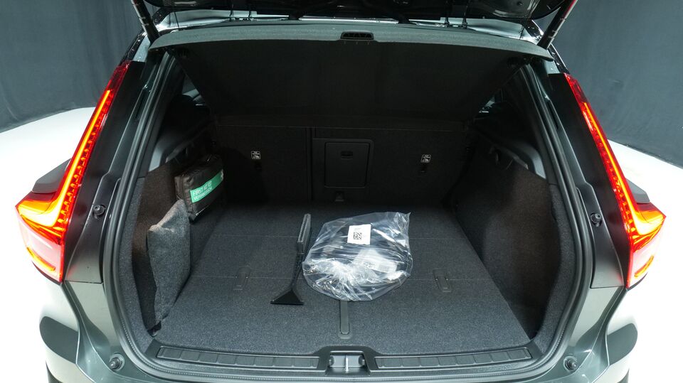 Volvo EX40 vaihtoauto