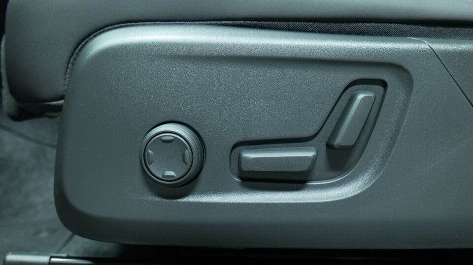 Volvo EX40 vaihtoauto