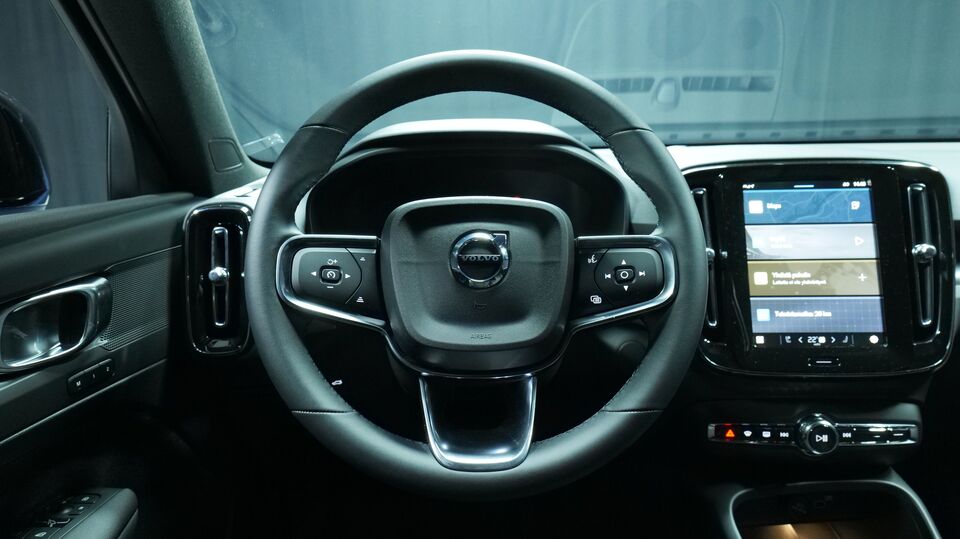 Volvo EX40 vaihtoauto