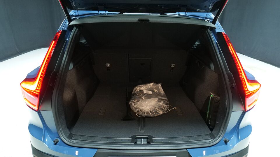 Volvo EX40 vaihtoauto