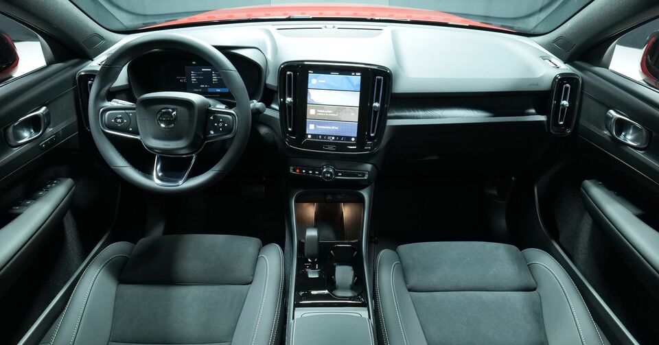 Volvo EC40 vaihtoauto