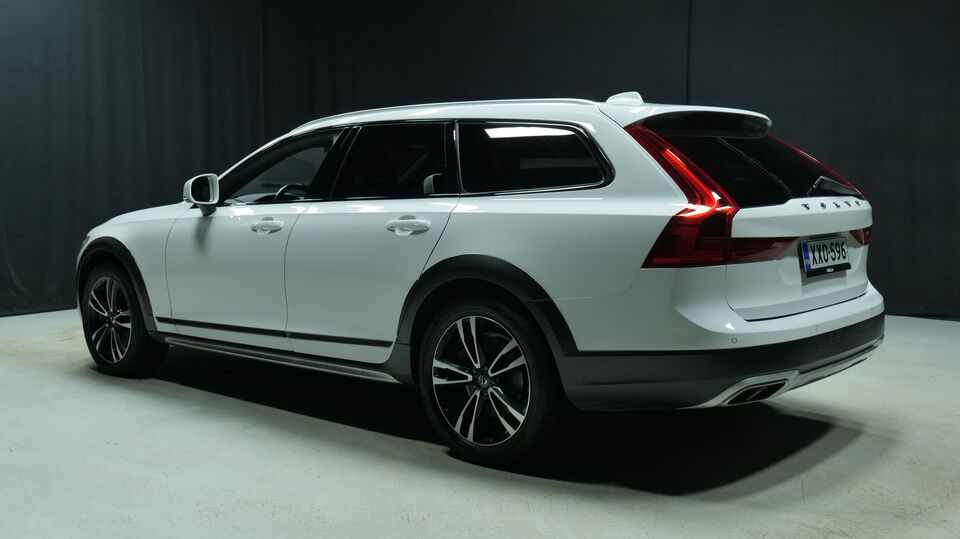 Volvo V90 Cross Country vaihtoauto