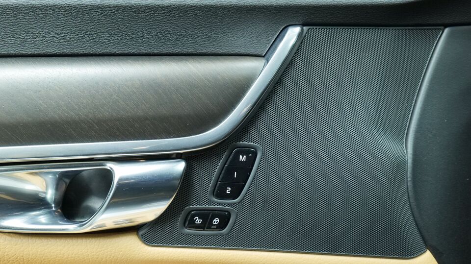 Volvo V90 Cross Country vaihtoauto