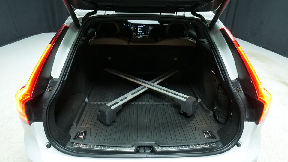 Volvo V90 Cross Country vaihtoauto