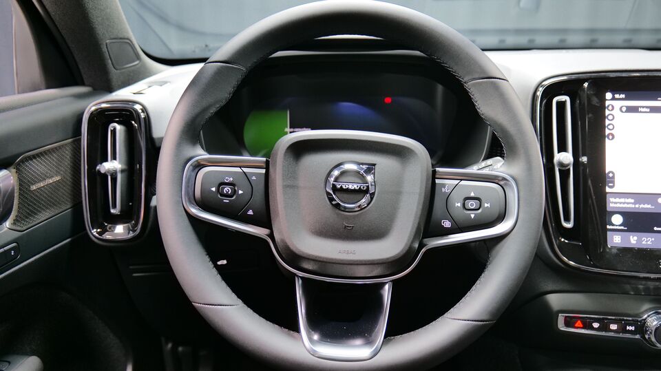 Volvo EX40 vaihtoauto