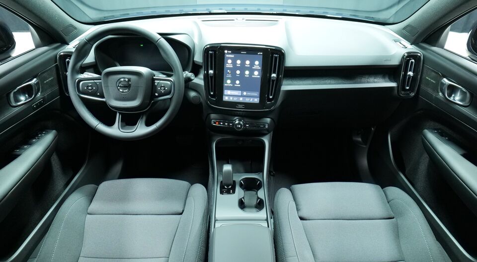 Volvo EX40 vaihtoauto