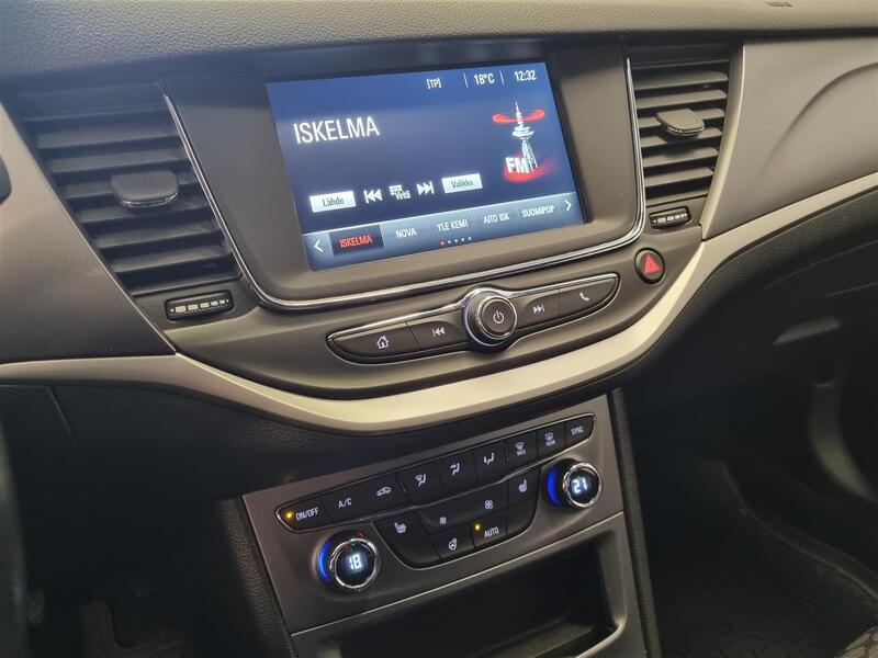 Opel Astra vaihtoauto