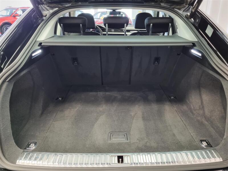 Audi Q8 e-tron vaihtoauto