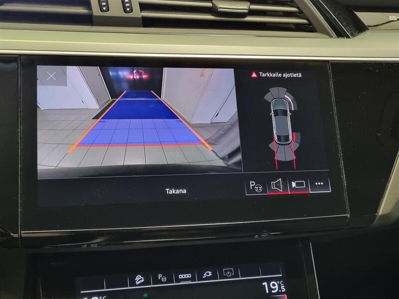 Audi Q8 e-tron vaihtoauto