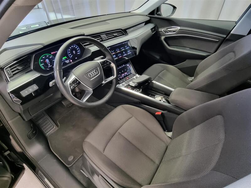 Audi Q8 e-tron vaihtoauto