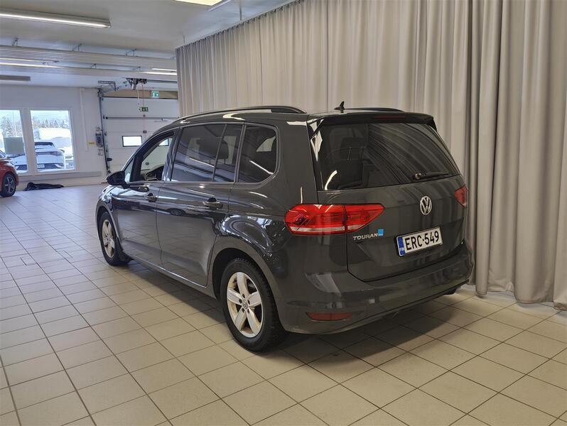 Volkswagen Touran vaihtoauto