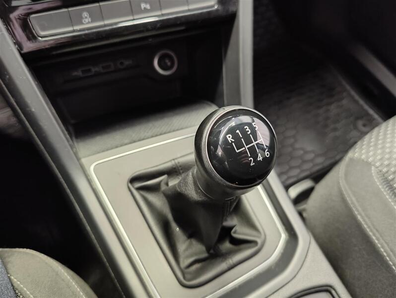 Volkswagen Touran vaihtoauto