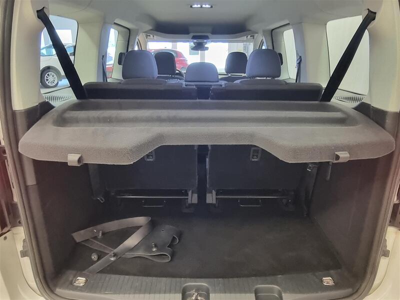 Volkswagen Caddy Maxi vaihtoauto