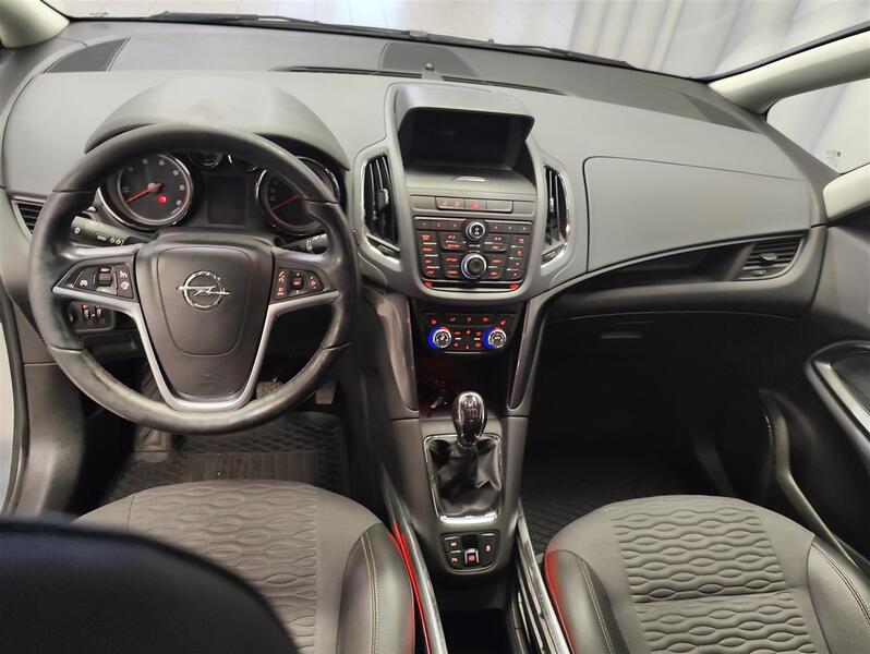 Opel Zafira Tourer vaihtoauto