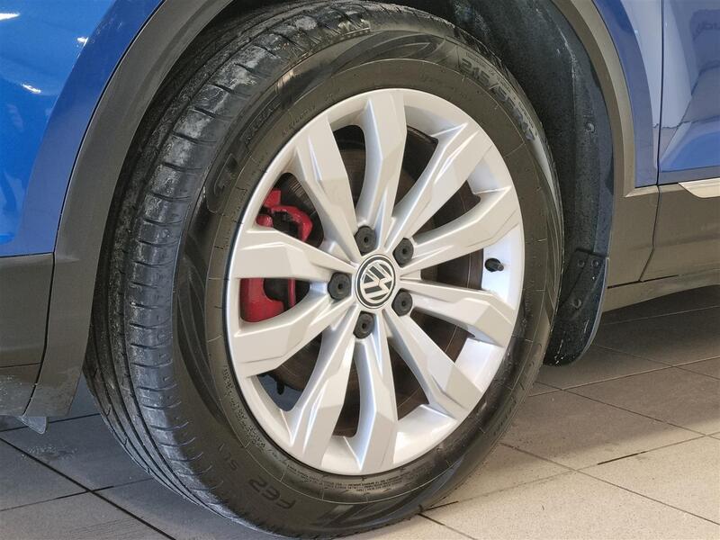 Volkswagen T-Roc vaihtoauto