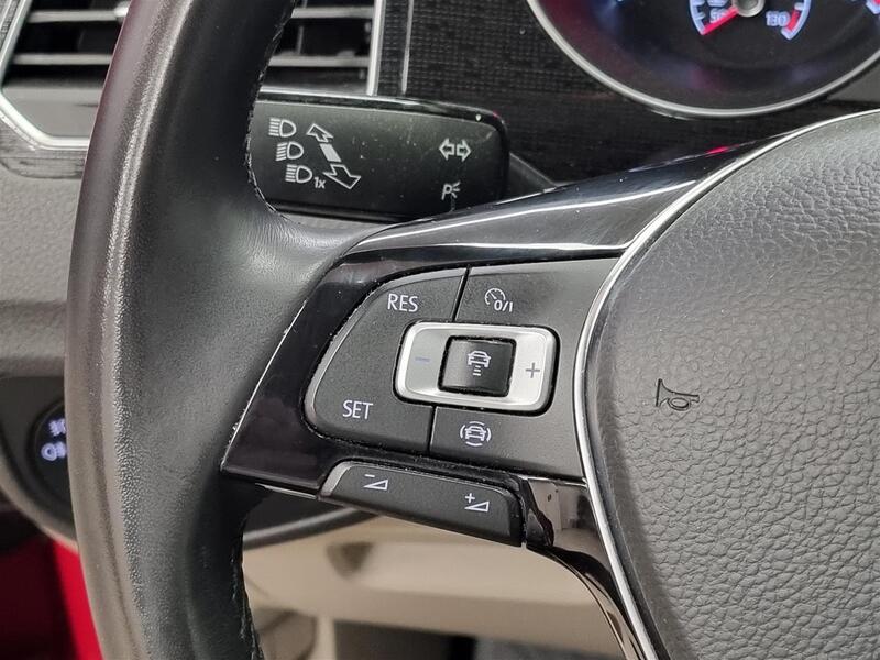 Volkswagen Golf Sportsvan vaihtoauto