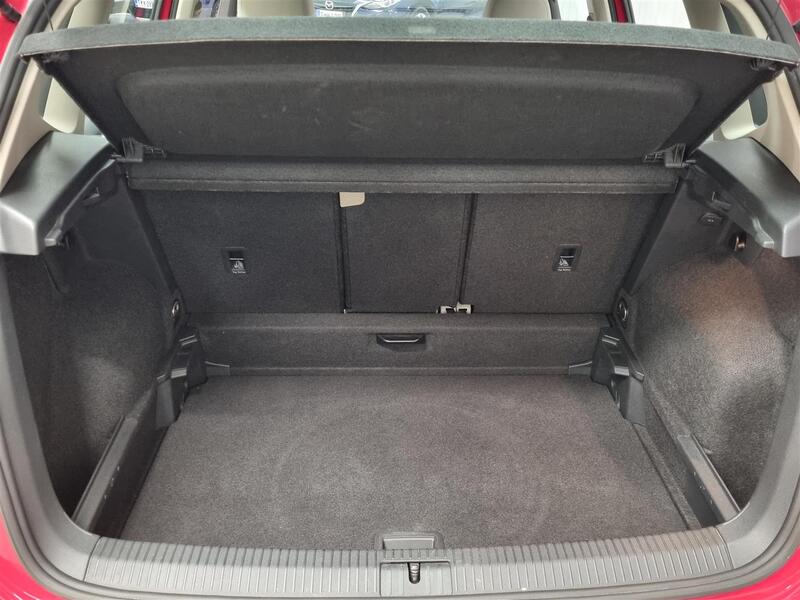 Volkswagen Golf Sportsvan vaihtoauto